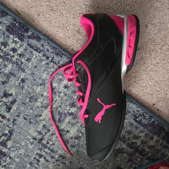 Puma Tazon Pink and Black Sneakers Size 10 - Picture 3 of 7